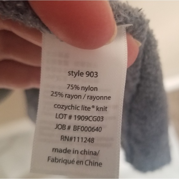 # 31 -Barefoot Dreams-EUC -  Island Lite cardigan- Bluish gray buttery soft - Picture 3 of 7